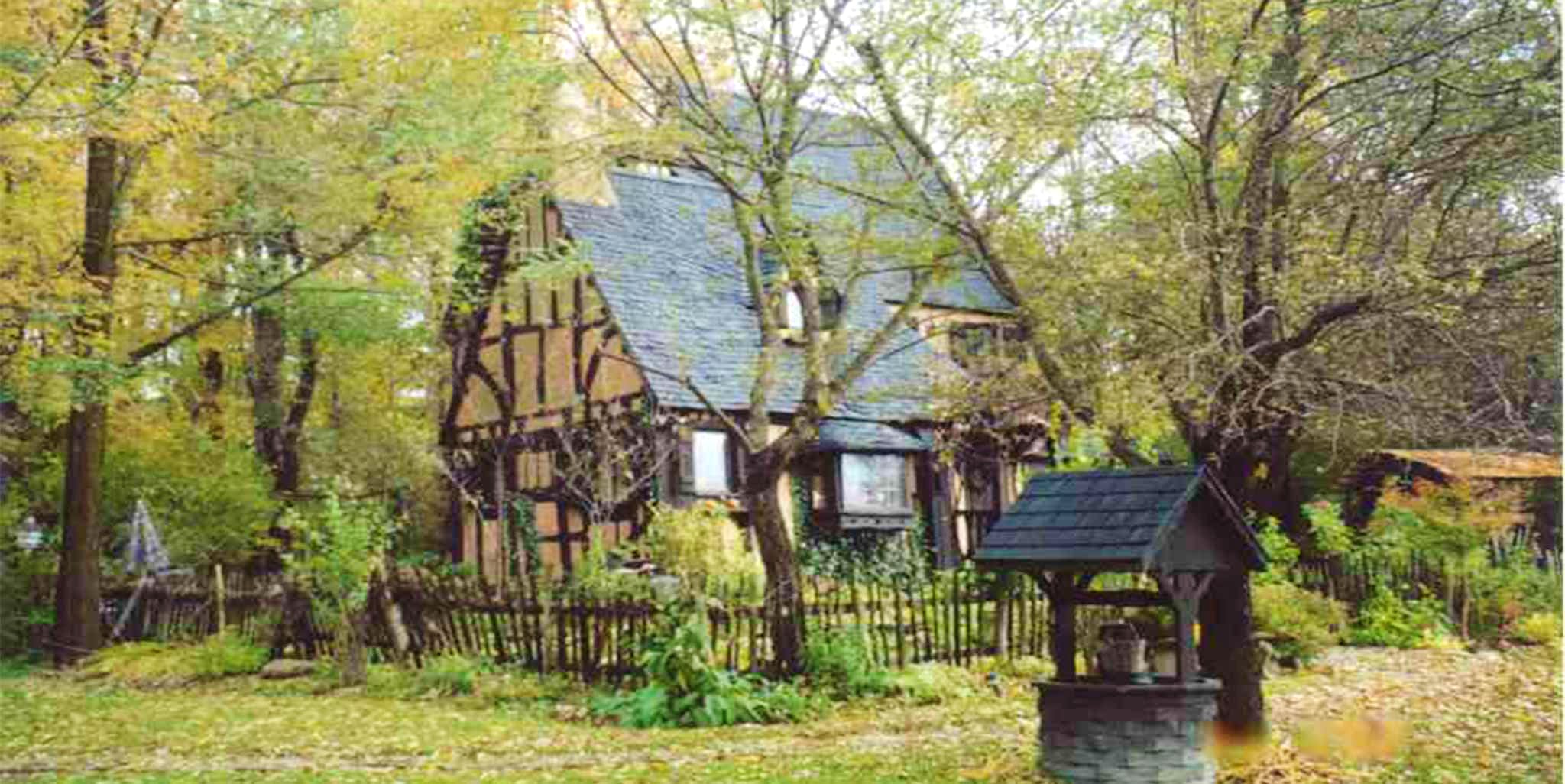 Lana’s The Little House