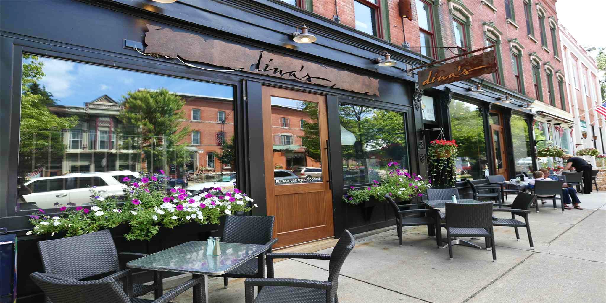 Dina’s Restaurant